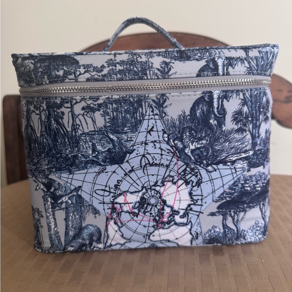 NEW Dior Beaute Around the World Vanity Case with Mirror Blue White Toile Gift